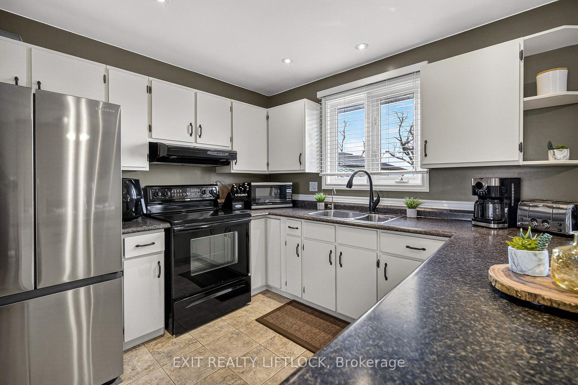 Photo 7 of 2289 Base Line Road, Otonabee-South Monaghan — HOMEH