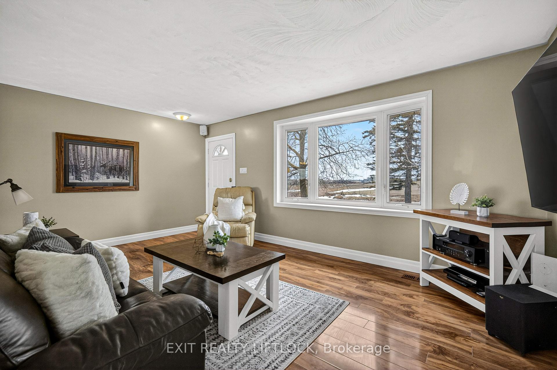 Photo 10 of 2289 Base Line Road, Otonabee-South Monaghan — HOMEH