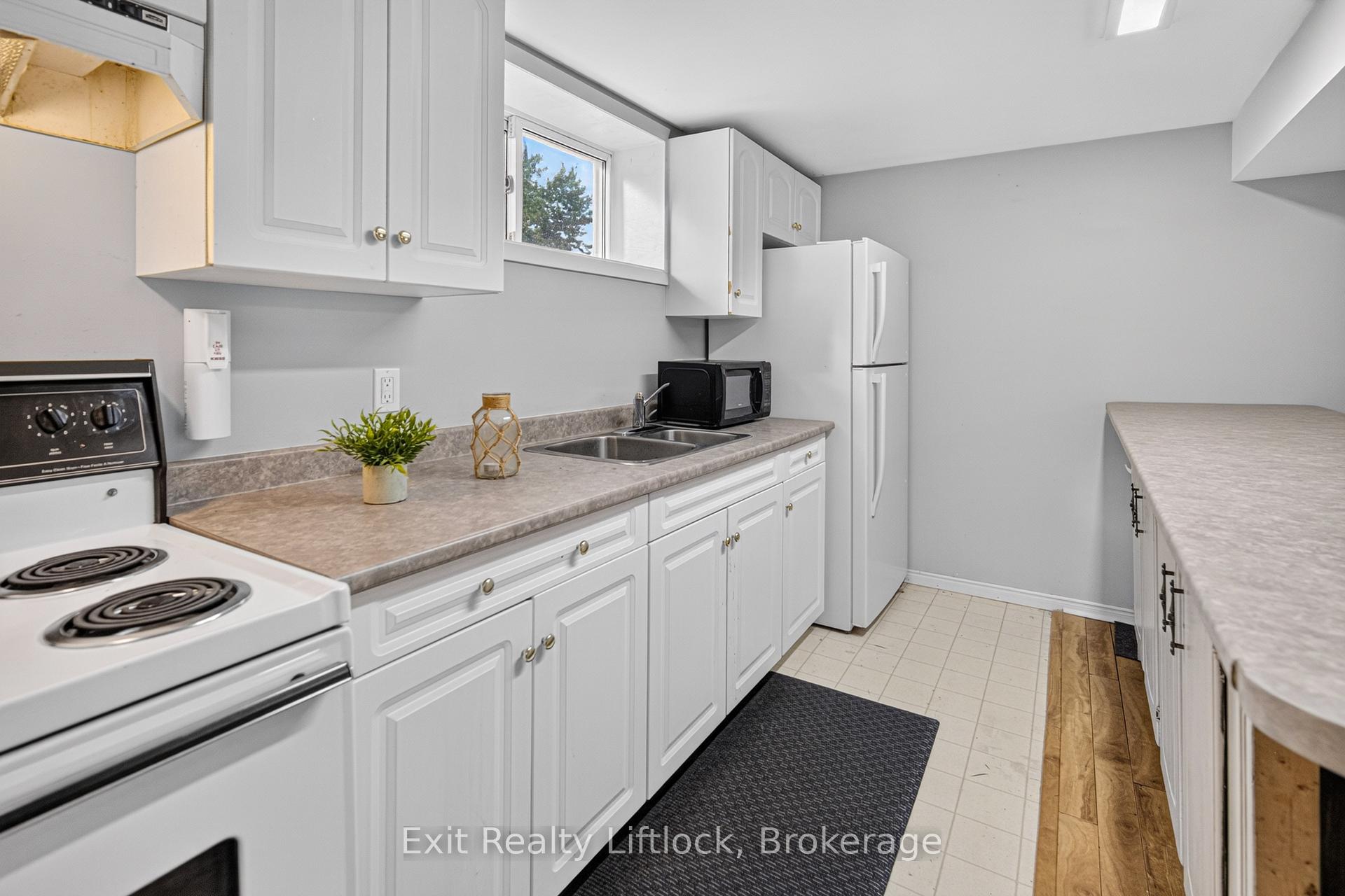 Photo 23 of 2289 Base Line Road, Otonabee-South Monaghan — HOMEH
