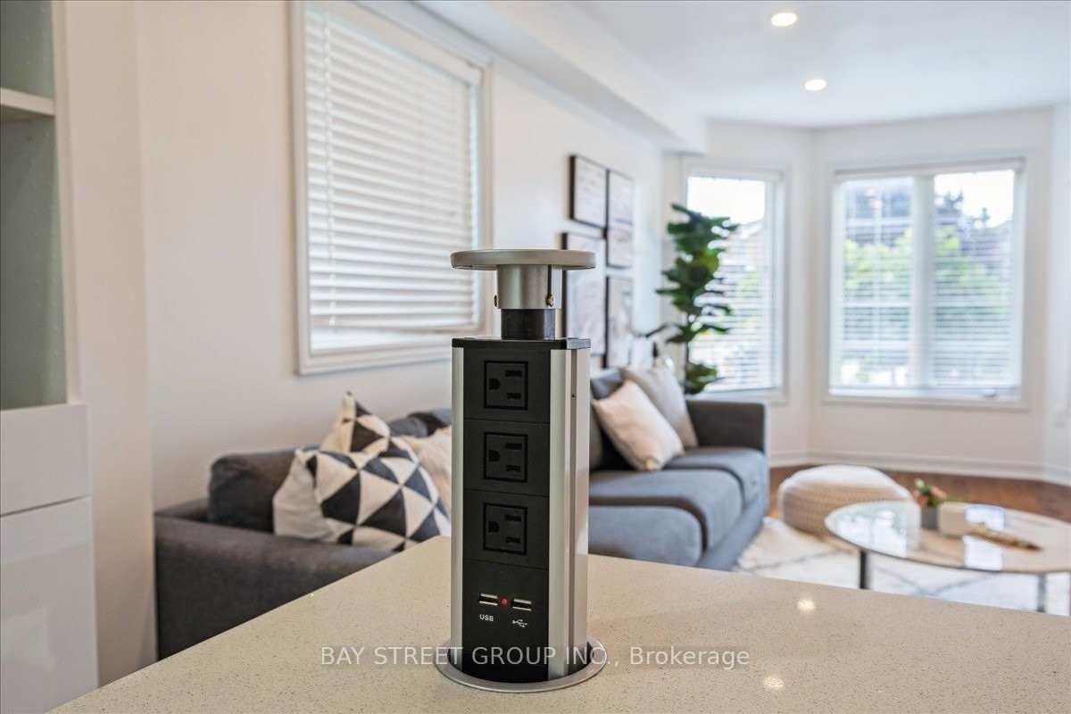 Photo 9 of 62 Summerset Drive, Barrie, Ardagh — HOMEH