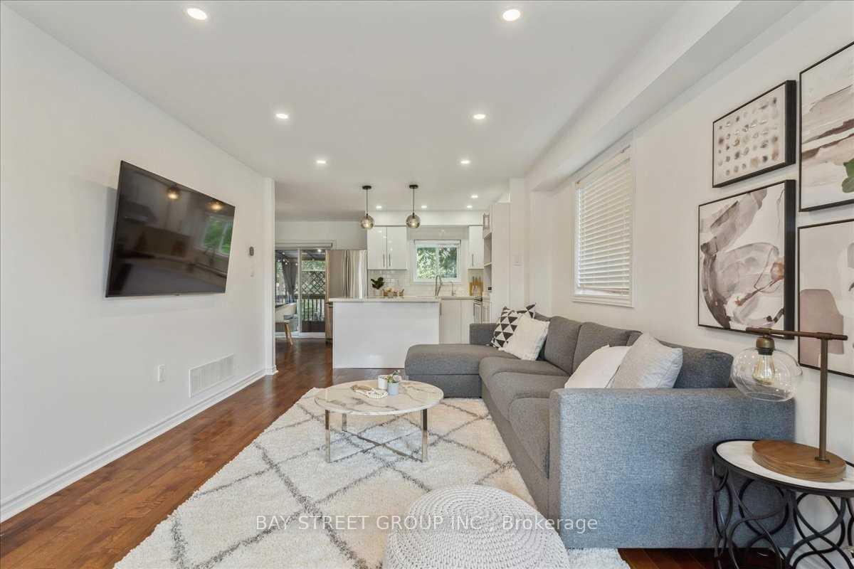 Photo 11 of 62 Summerset Drive, Barrie, Ardagh — HOMEH