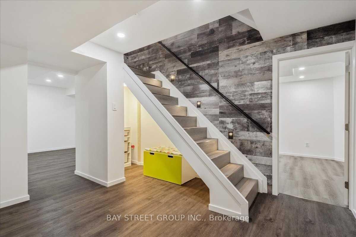 Photo 32 of 62 Summerset Drive, Barrie, Ardagh — HOMEH
