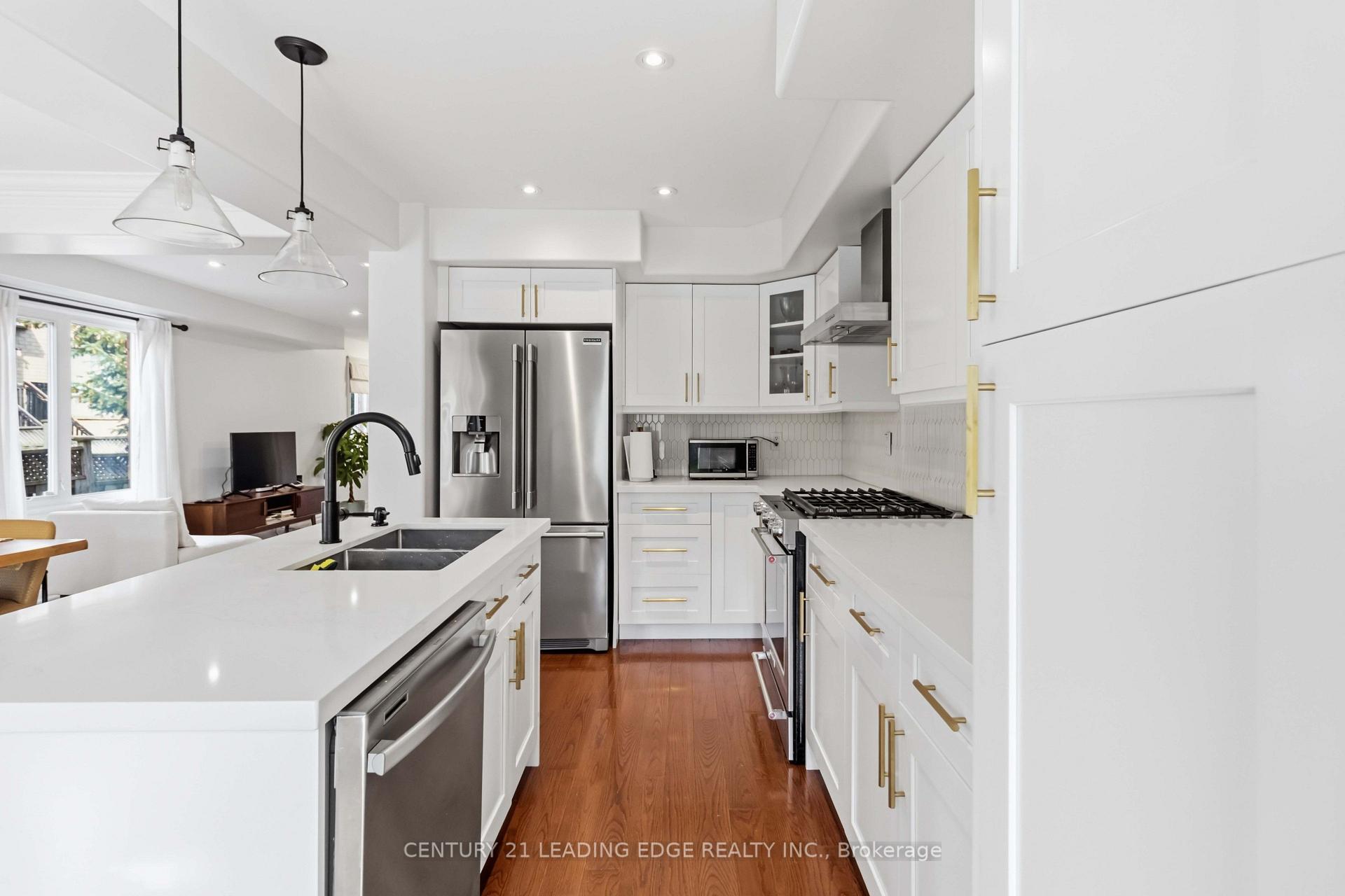 Photo 9 of 6 Birchcliffe Drive, Brampton, Heart Lake East — HOMEH