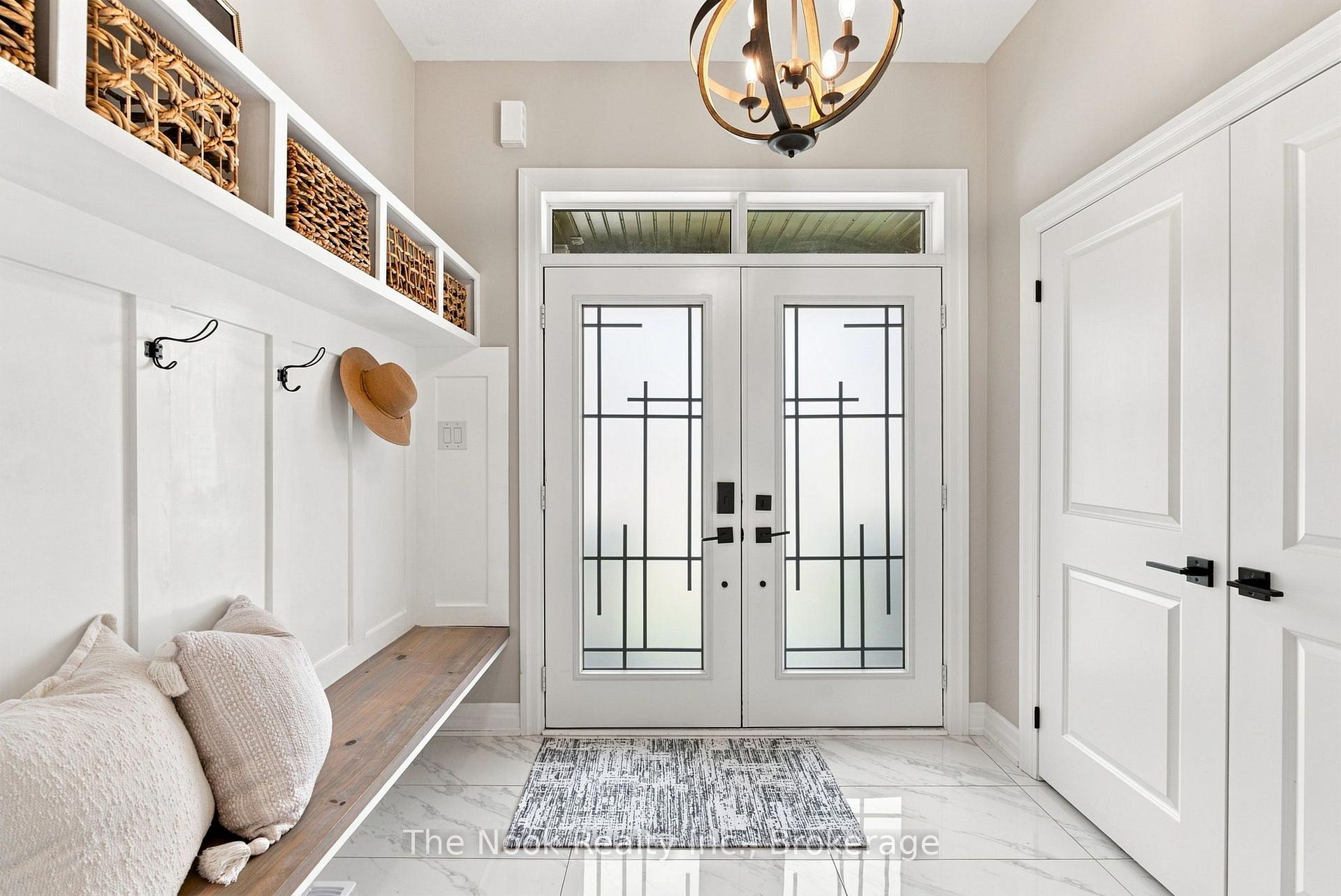 Photo 3 of 100 Woolacott Lane, Clarington, Bowmanville — HOMEH