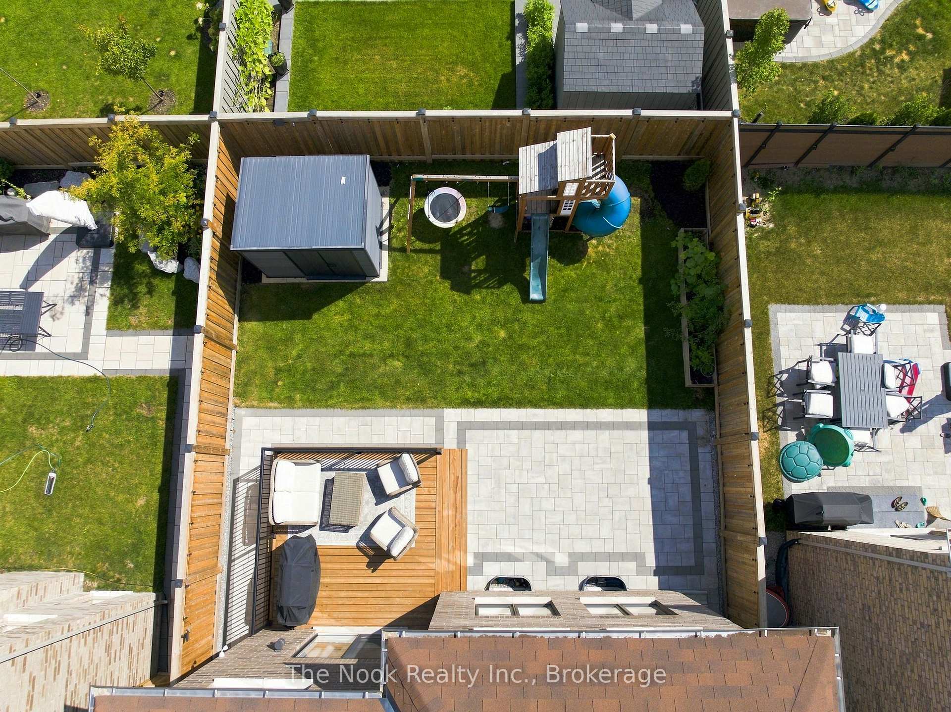Photo 45 of 100 Woolacott Lane, Clarington, Bowmanville — HOMEH