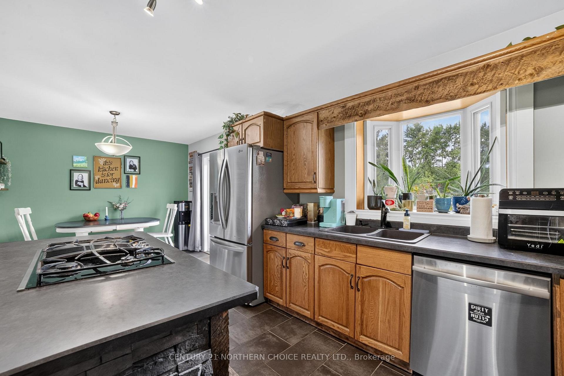 Photo 15 of 93 Peterson Road, Kenora, Redditt Road East — HOMEH