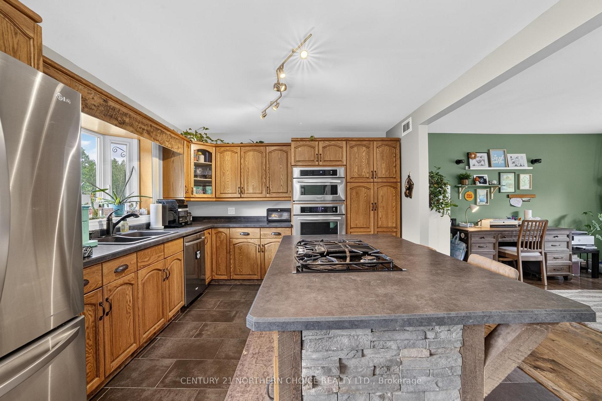 Photo 16 of 93 Peterson Road, Kenora, Redditt Road East — HOMEH