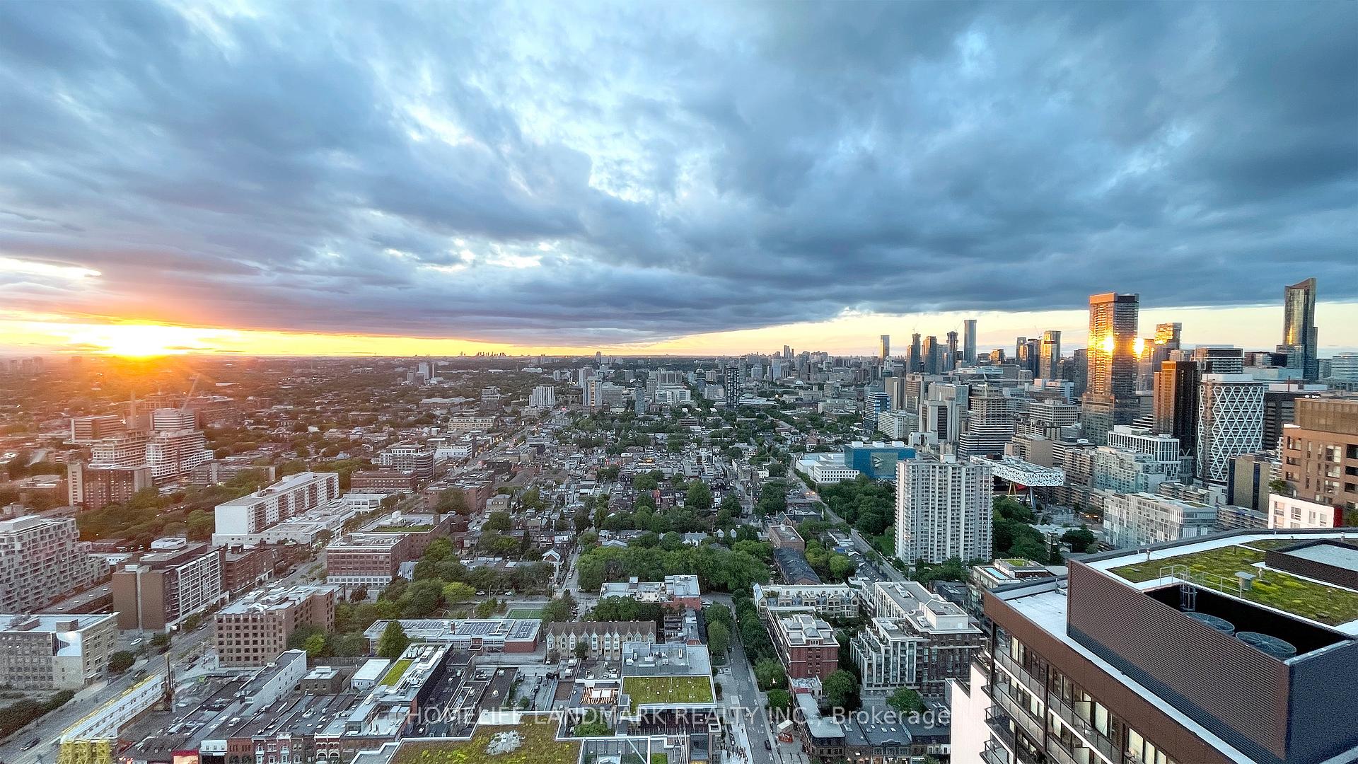 Photo 3 of Unit 5002, 108 Peter Street, Toronto, Waterfront Communities — HOMEH
