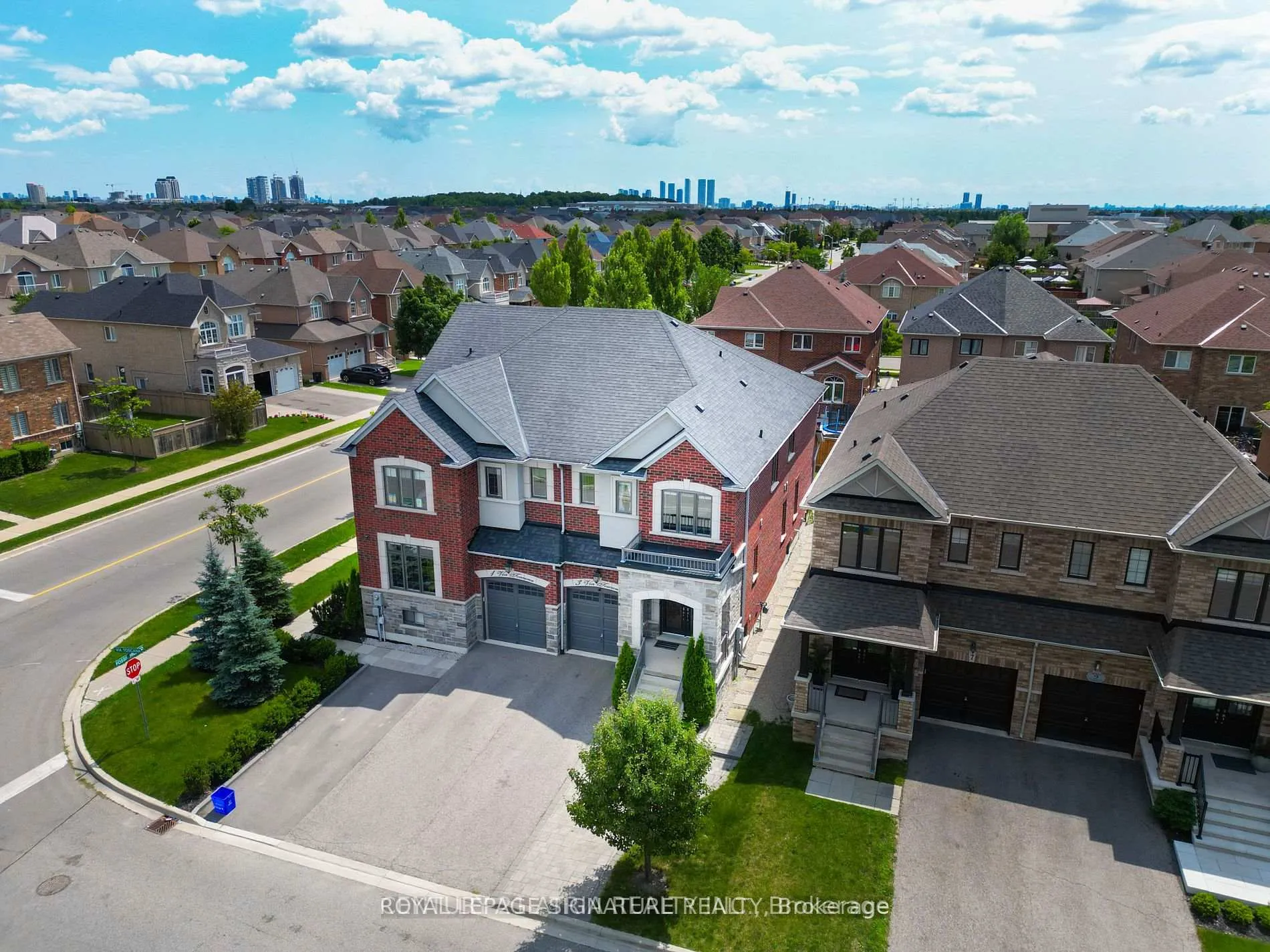Photo 39 of 3 Via Toscana Road, Vaughan, Vellore Village — HOMEH