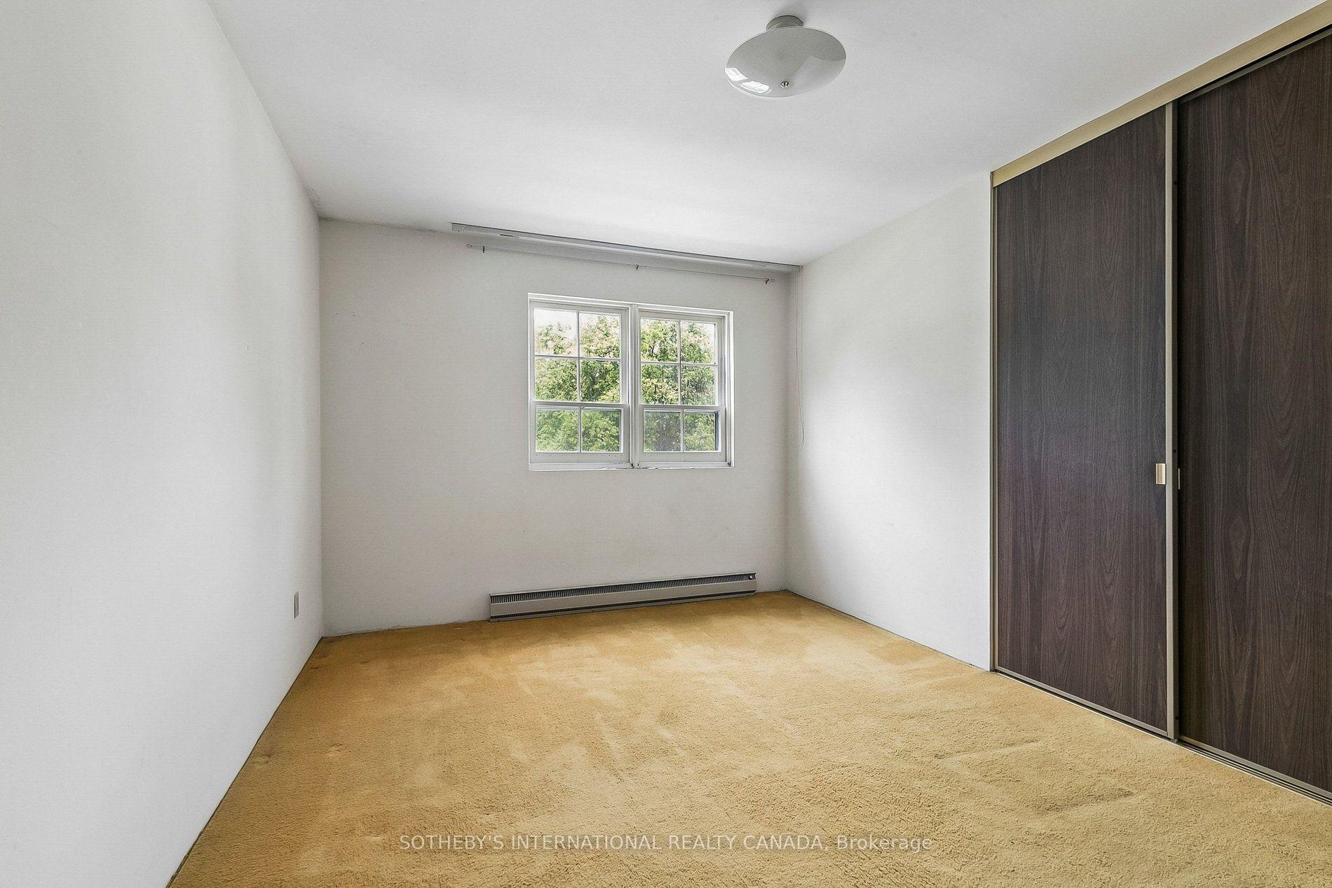 Photo 20 of 63 Cobblestone Drive, North York, Don Valley Village — HOMEH