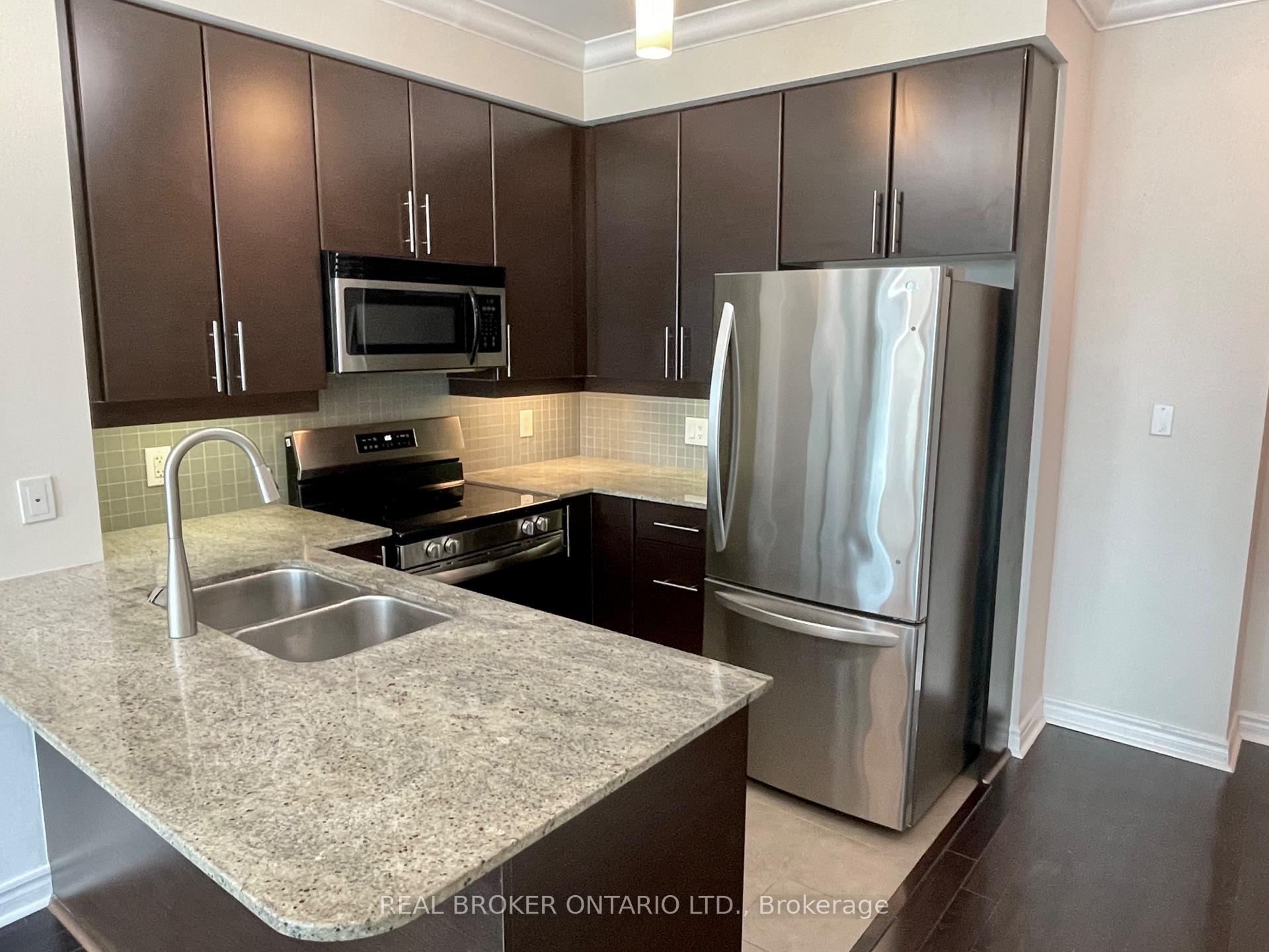 Photo 8 of Unit 1601, 18 Harbour Street, Toronto, Waterfront Communities — HOMEH