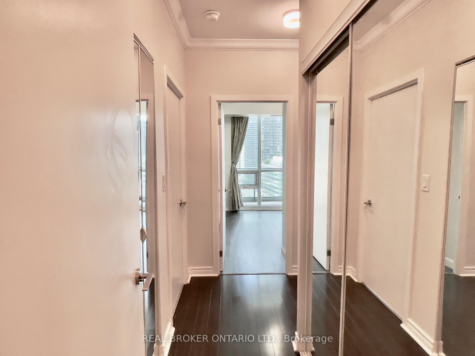 Photo 17 of Unit 1601, 18 Harbour Street, Toronto, Waterfront Communities — HOMEH