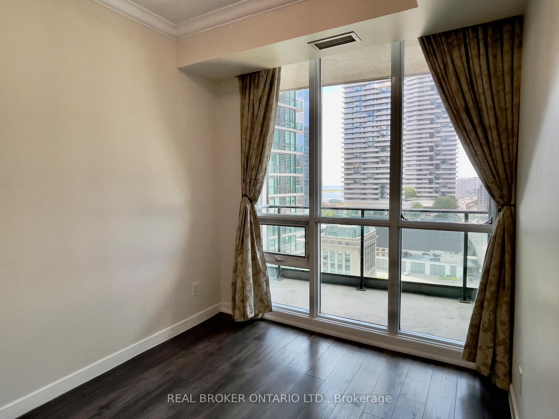 Photo 19 of Unit 1601, 18 Harbour Street, Toronto, Waterfront Communities — HOMEH