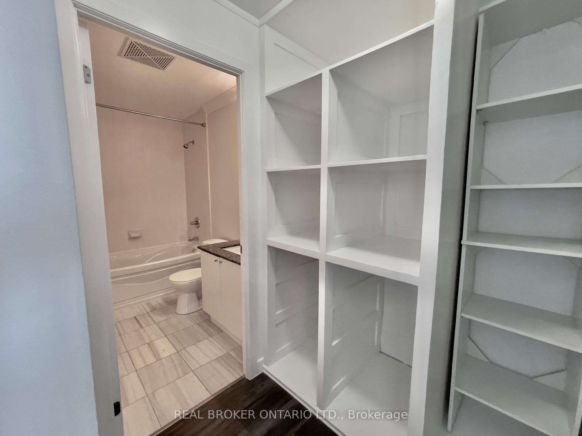 Photo 23 of Unit 1601, 18 Harbour Street, Toronto, Waterfront Communities — HOMEH