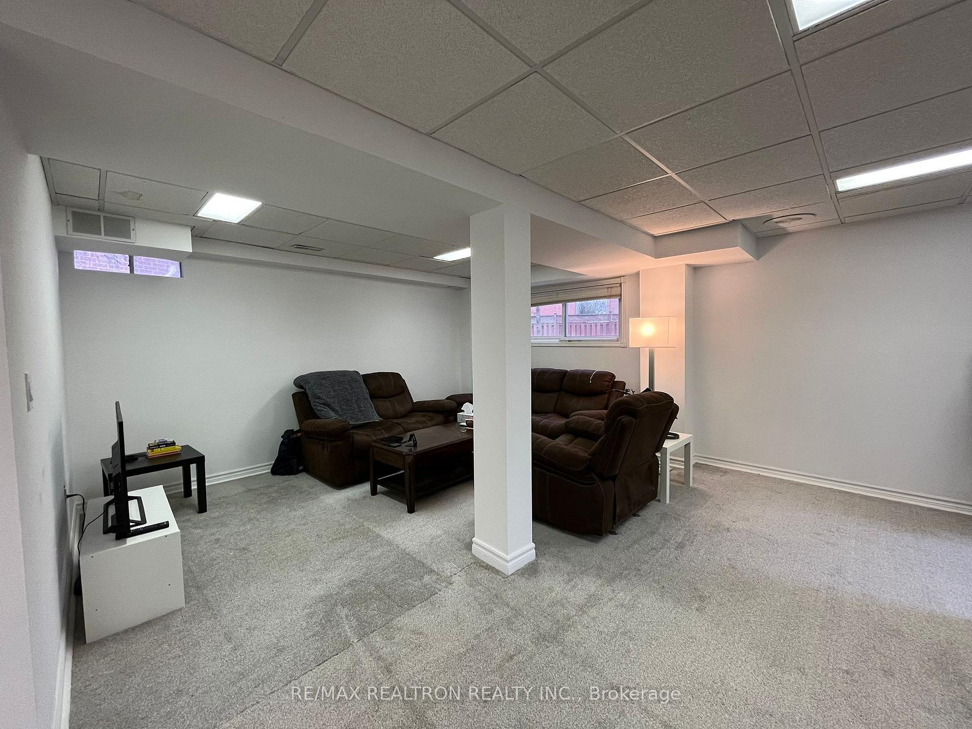 Photo 2 of Unit Lower, 82 Rush Road, Aurora, Bayview Wellington — HOMEH