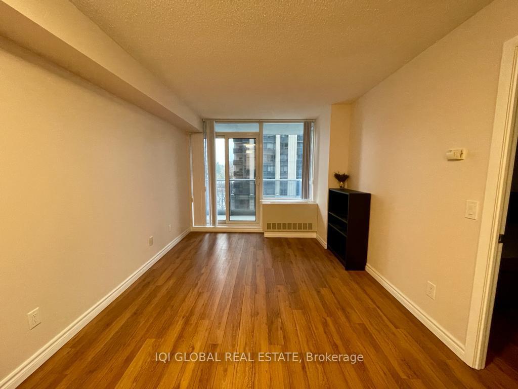 Photo 2 of 4978 Yonge Street, North York, Lansing-Westgate — HOMEH