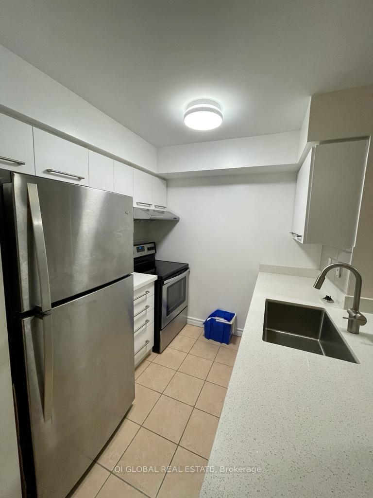 Photo 5 of 4978 Yonge Street, North York, Lansing-Westgate — HOMEH