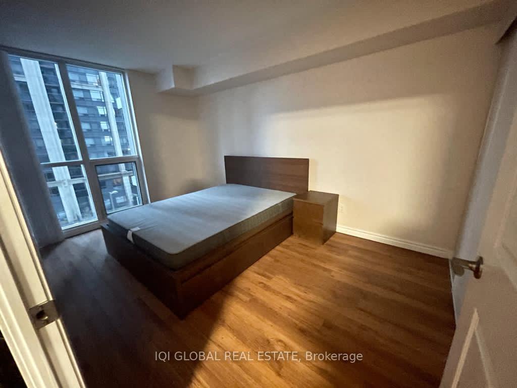 Photo 6 of 4978 Yonge Street, North York, Lansing-Westgate — HOMEH