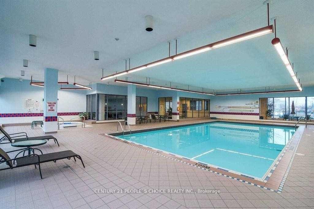 Photo 5 of Unit 713, 250 Webb Drive, Mississauga, City Centre — HOMEH