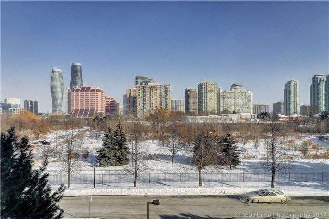 Photo 9 of Unit 713, 250 Webb Drive, Mississauga, City Centre — HOMEH