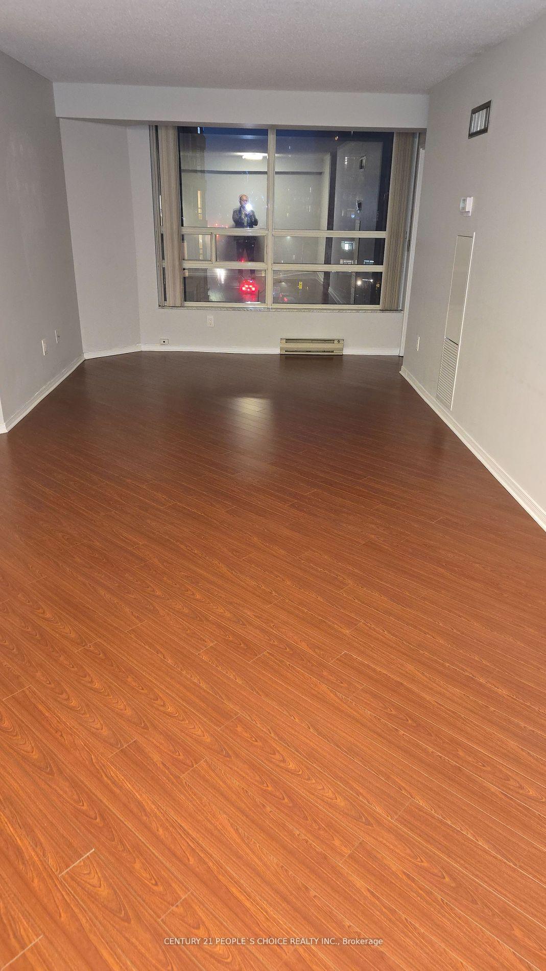 Photo 11 of Unit 713, 250 Webb Drive, Mississauga, City Centre — HOMEH