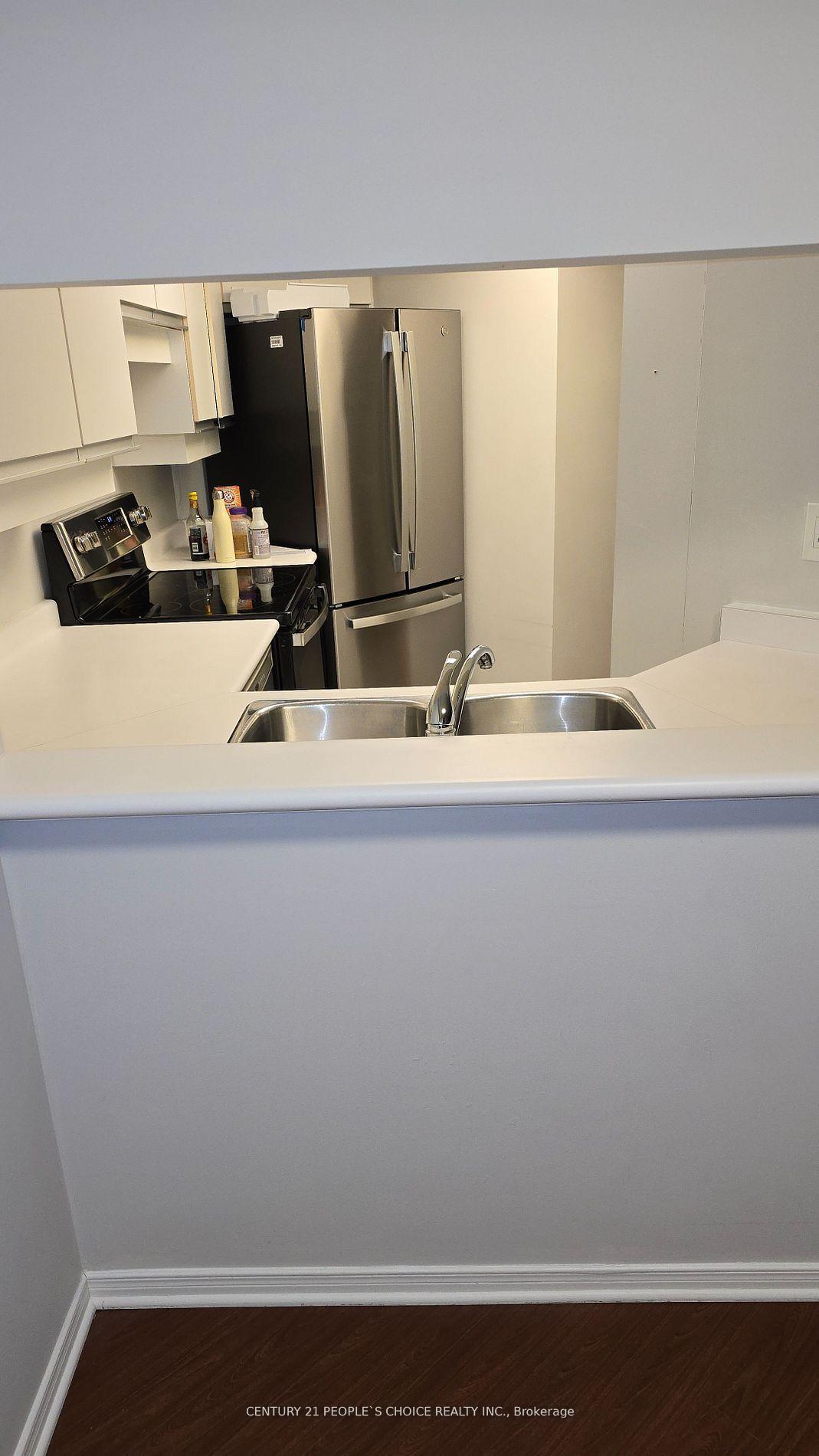 Photo 13 of Unit 713, 250 Webb Drive, Mississauga, City Centre — HOMEH