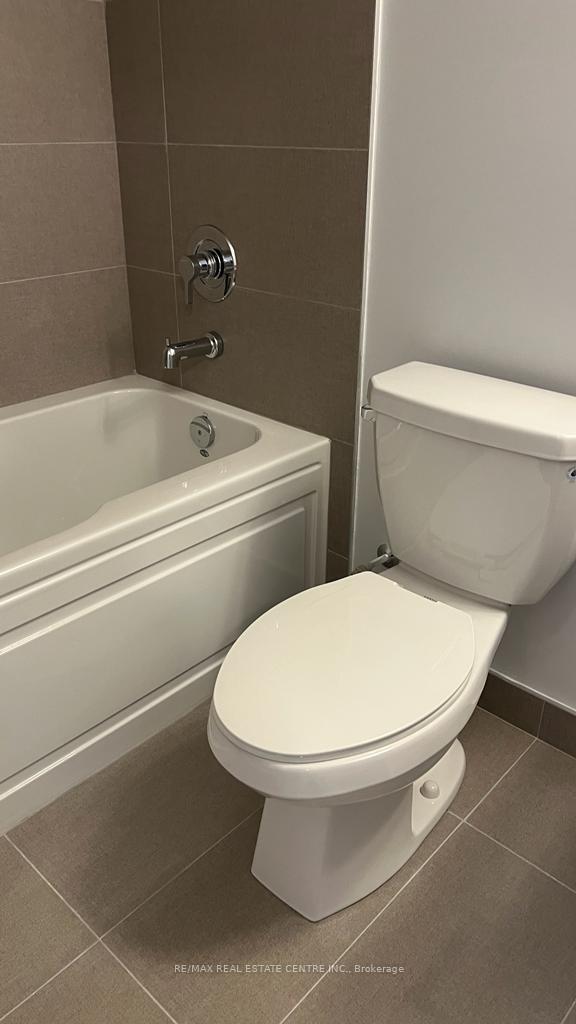 Photo 20 of Unit 2115, 2550 Simcoe Street, Oshawa, Windfields — HOMEH