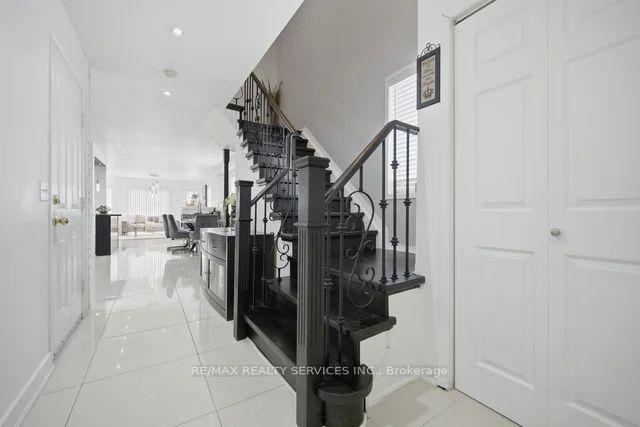 Photo 17 of Unit 12, 9900 Mclaughlin Road, Brampton, Fletcher's Creek Village — HOMEH