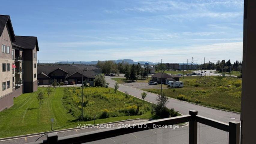 Photo 3 of Unit 204, 300 Vista Lane, Thunder Bay, Academy Heights — HOMEH
