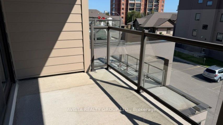 Photo 4 of Unit 204, 300 Vista Lane, Thunder Bay, Academy Heights — HOMEH