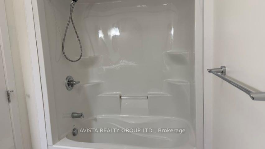 Photo 7 of Unit 204, 300 Vista Lane, Thunder Bay, Academy Heights — HOMEH