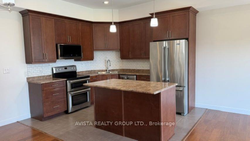 Photo 11 of Unit 204, 300 Vista Lane, Thunder Bay, Academy Heights — HOMEH