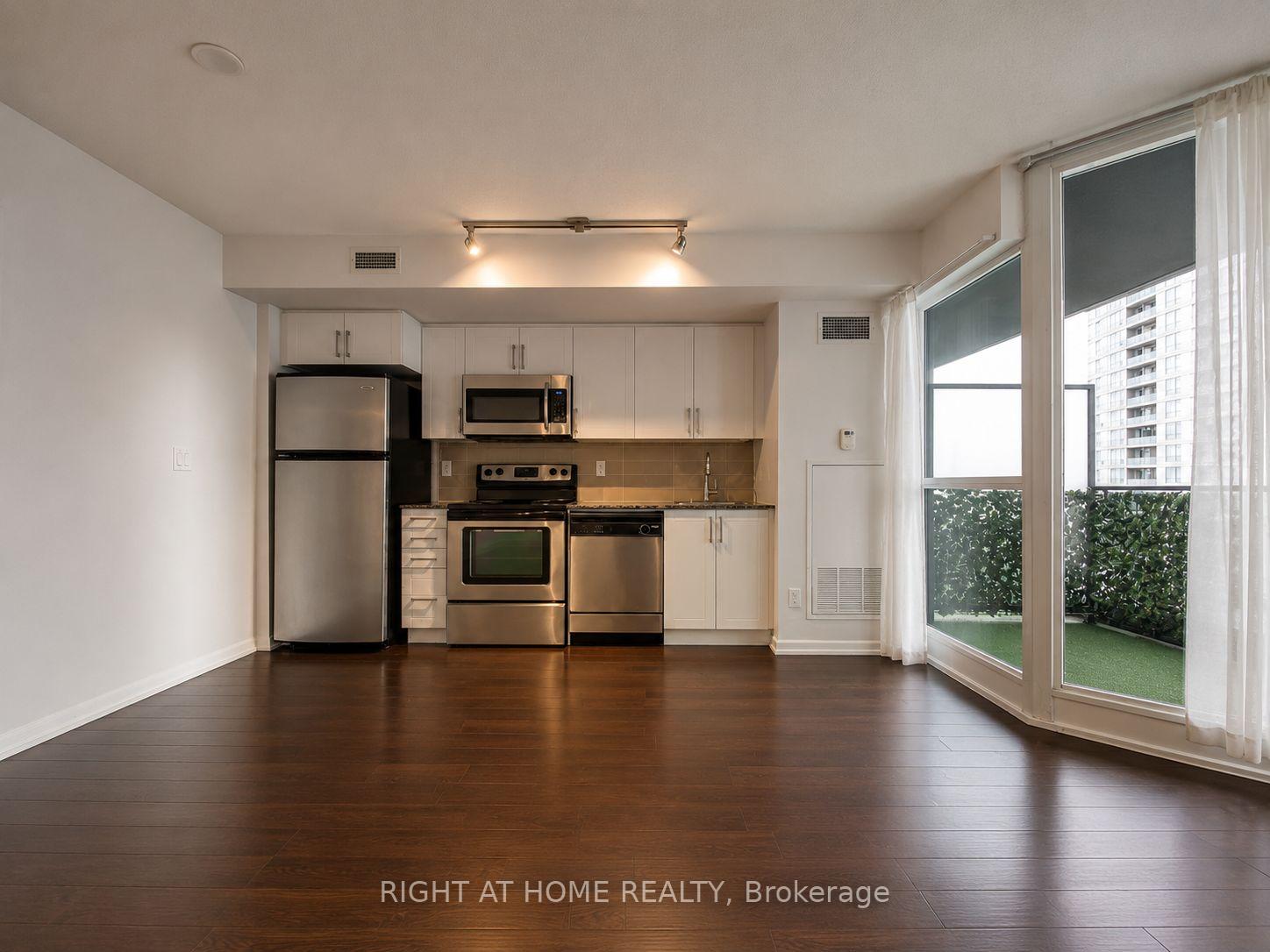 Photo 10 of Unit 1157, 209 Fort York Boulevard, Toronto, Niagara — HOMEH