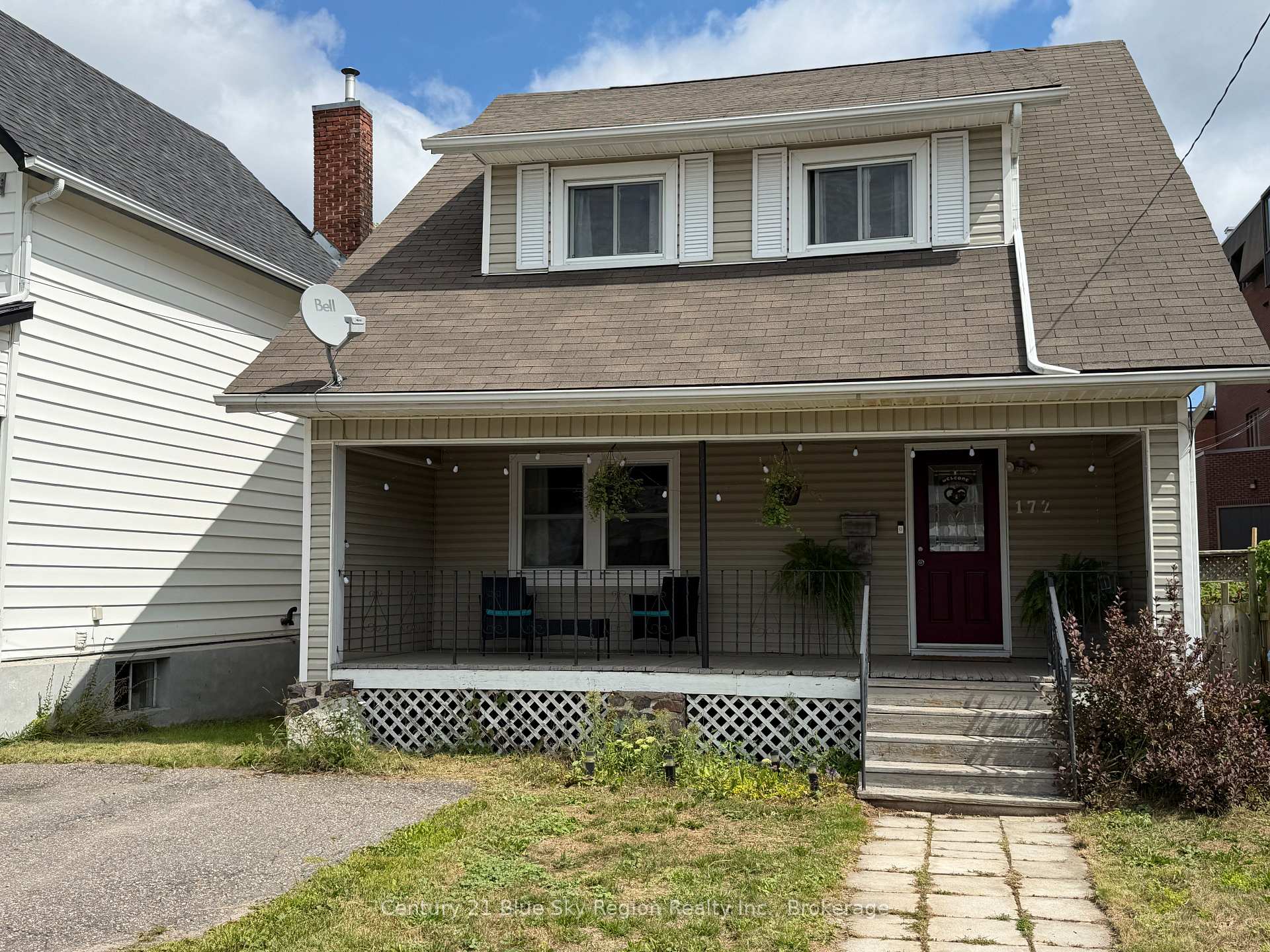 Photo of 172 Fourth Avenue E