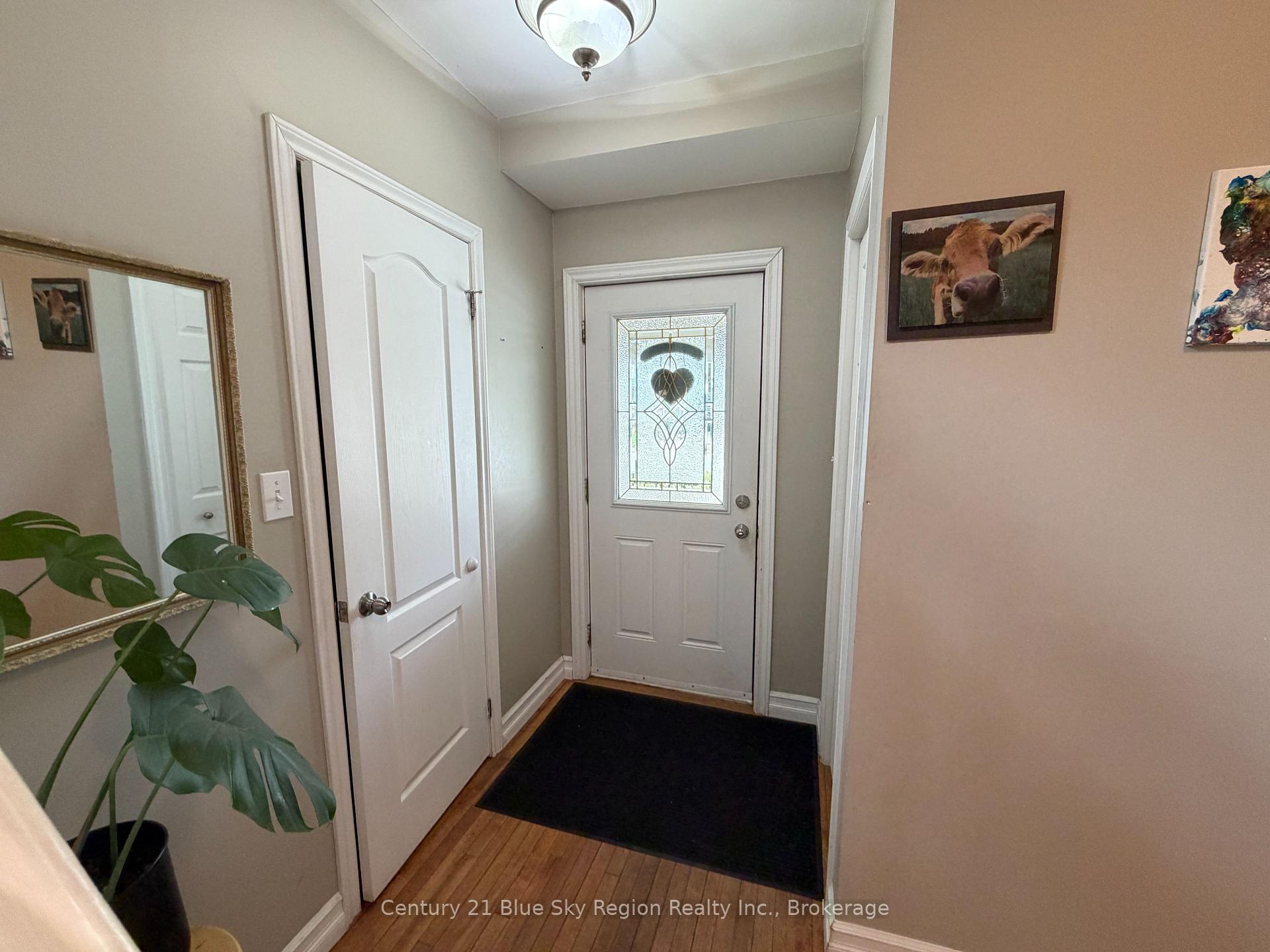 Photo 3 of 172 Fourth Avenue E, North Bay, Central — HOMEH