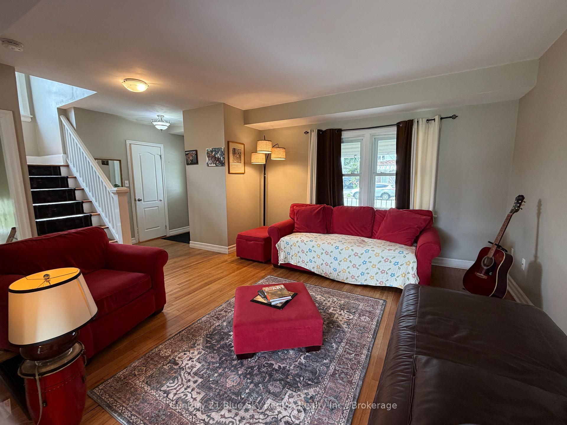 Photo 17 of 172 Fourth Avenue E, North Bay, Central — HOMEH