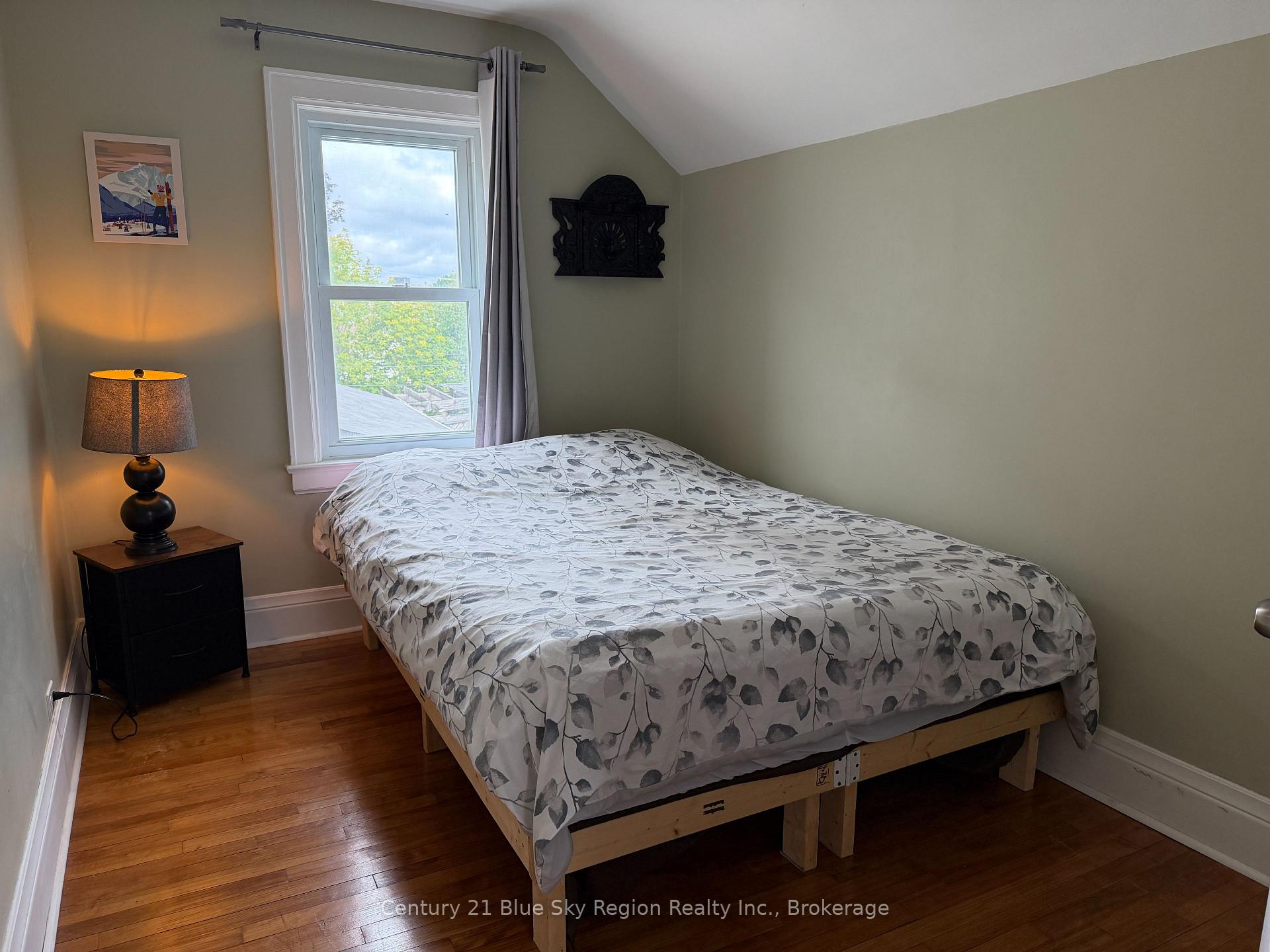 Photo 23 of 172 Fourth Avenue E, North Bay, Central — HOMEH