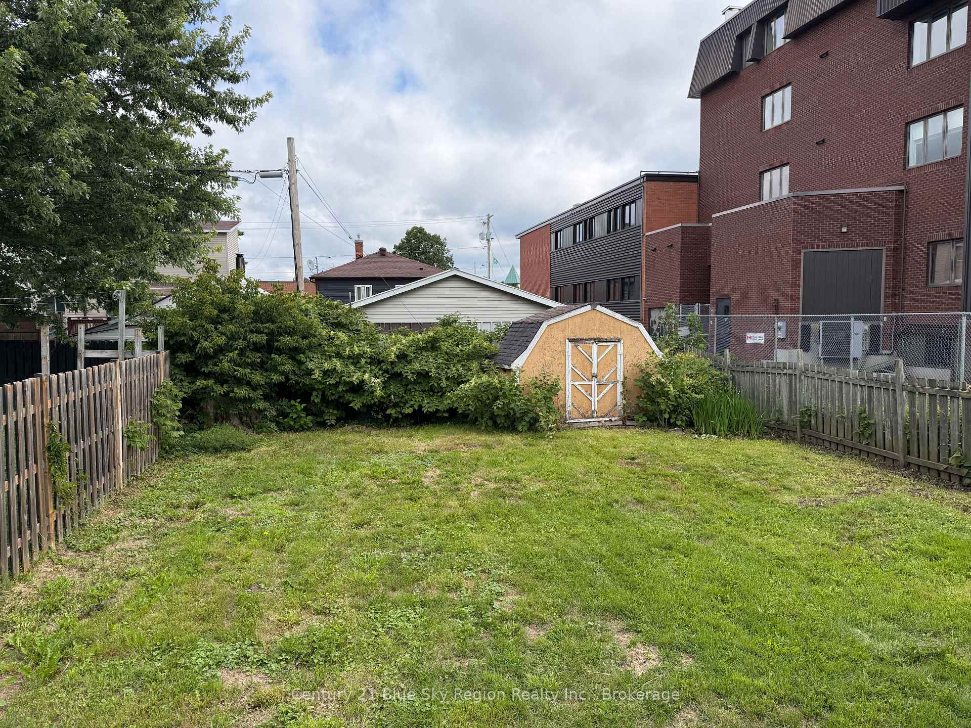 Photo 35 of 172 Fourth Avenue E, North Bay, Central — HOMEH