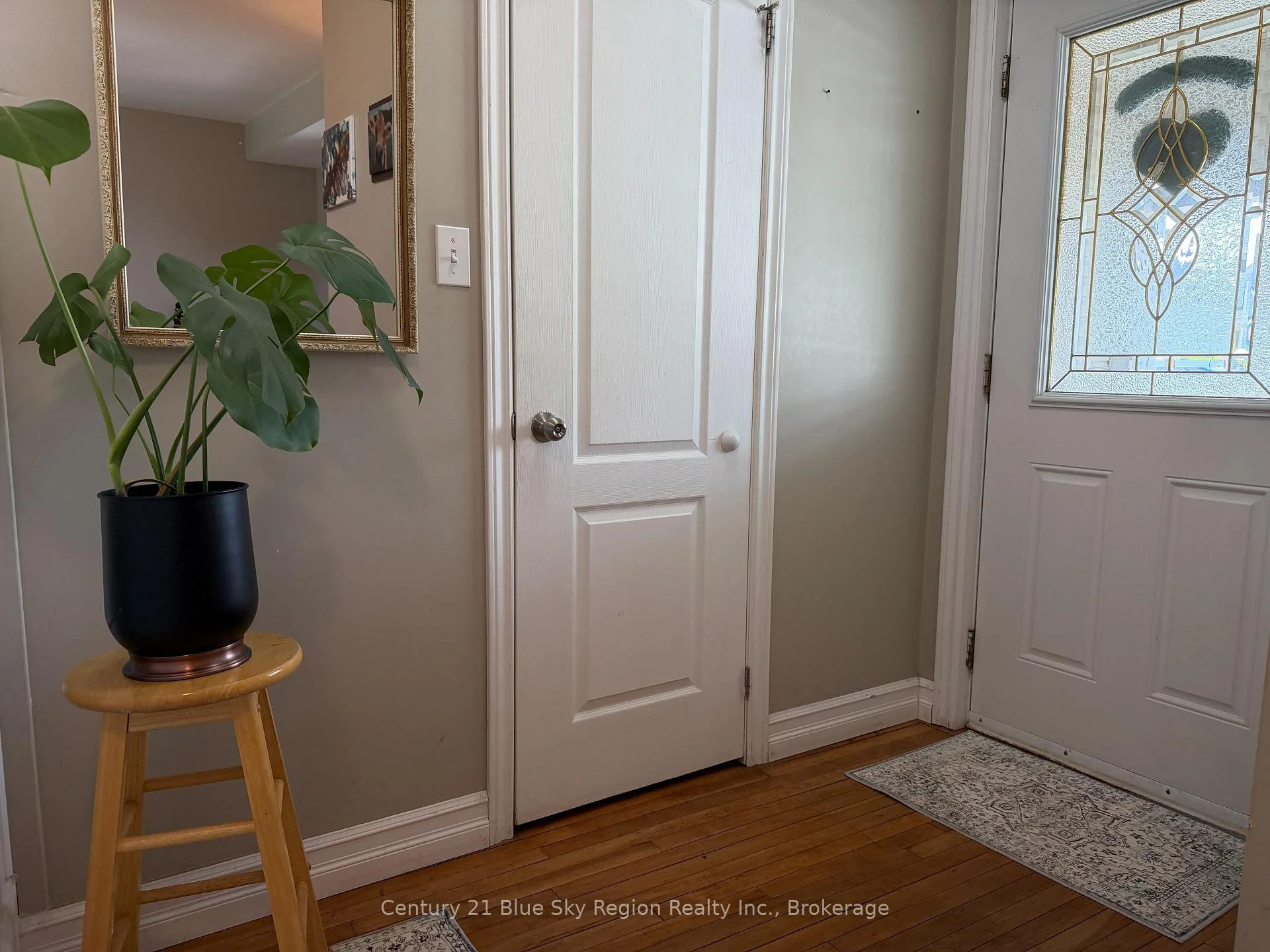 Photo 9 of 172 Fourth Avenue E, North Bay, Central — HOMEH