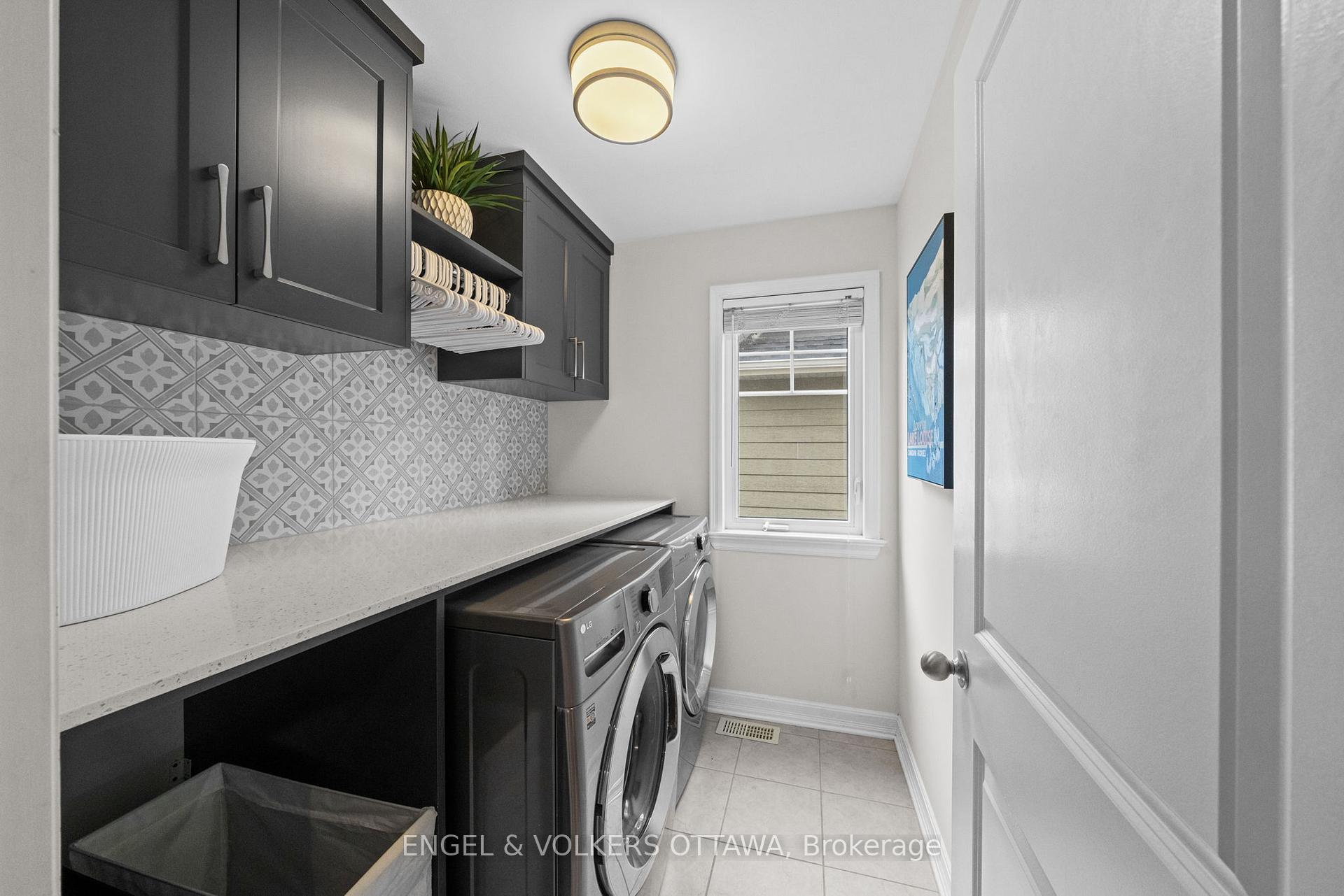 Photo 24 of 564 Erinwoods Circle, Ottawa, Barrhaven - Stonebridge — HOMEH