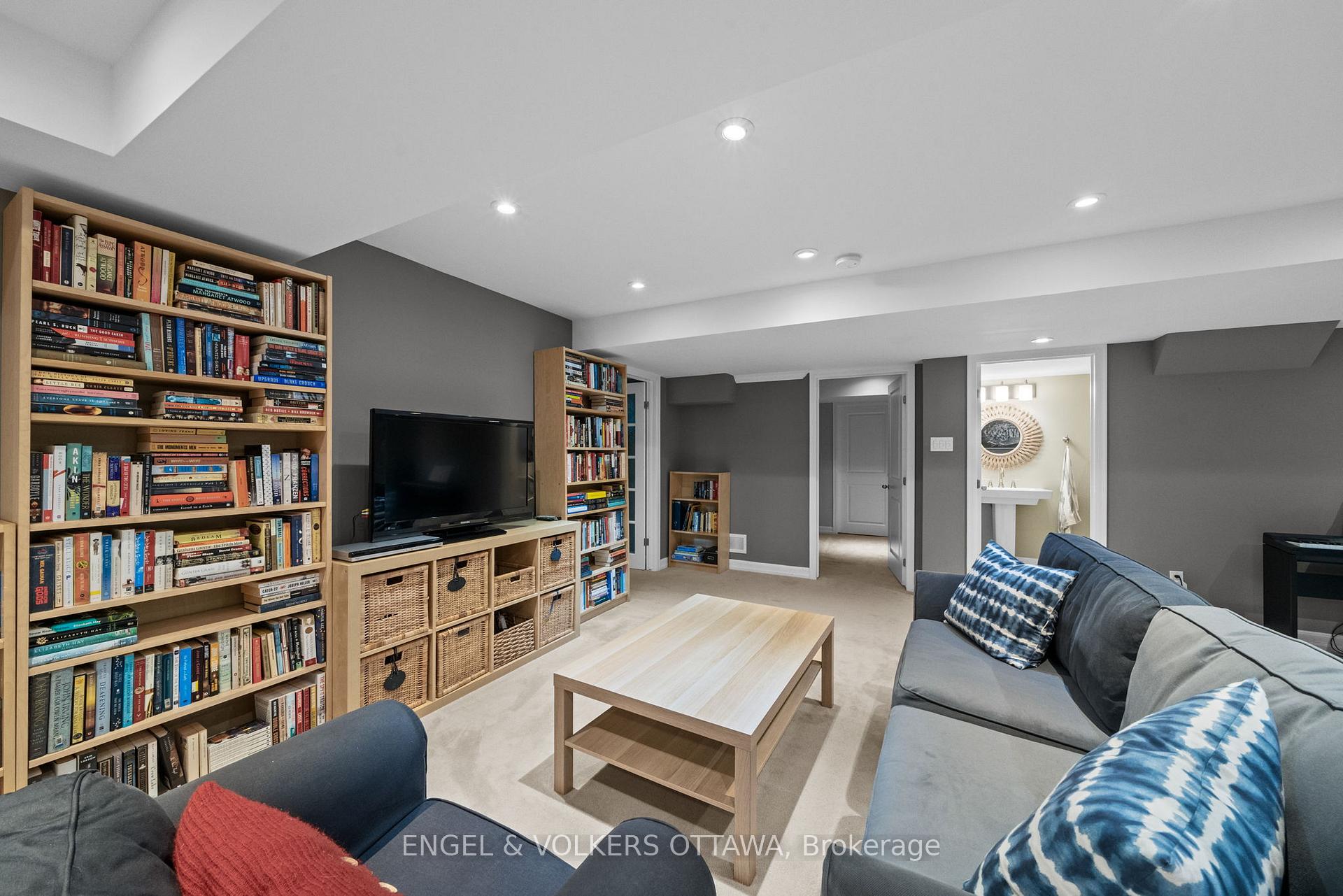 Photo 31 of 564 Erinwoods Circle, Ottawa, Barrhaven - Stonebridge — HOMEH