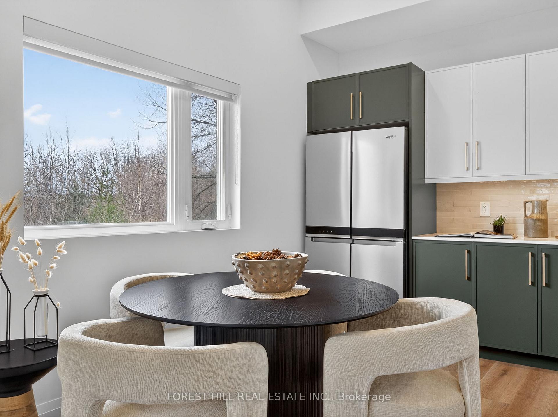 Photo 8 of Unit D, 5 Hopperton Drive, North York, St. Andrew-Windfields — HOMEH