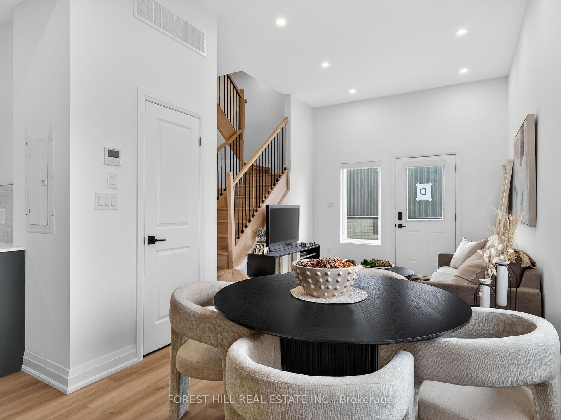Photo 12 of Unit D, 5 Hopperton Drive, North York, St. Andrew-Windfields — HOMEH
