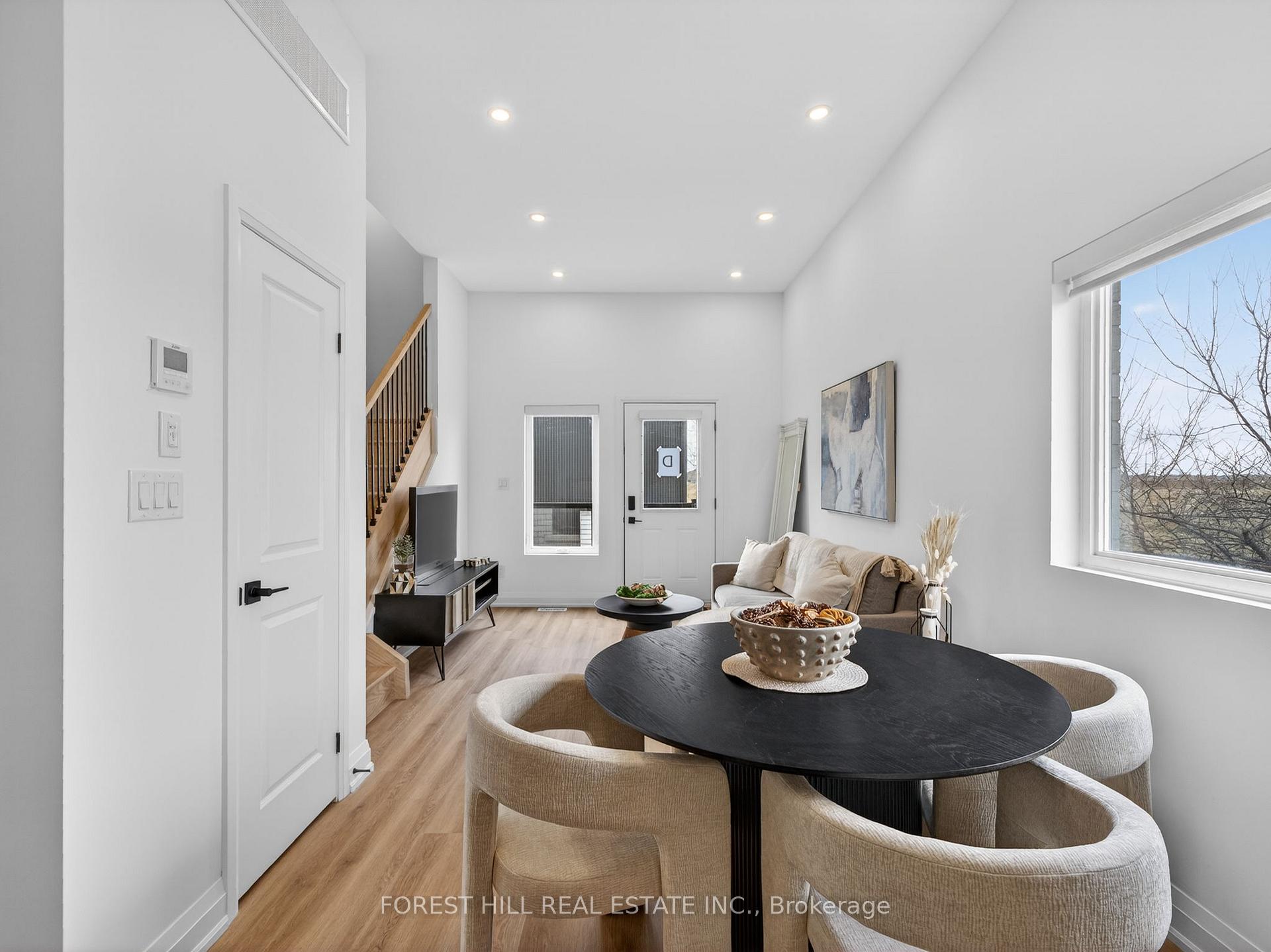 Photo 13 of Unit D, 5 Hopperton Drive, North York, St. Andrew-Windfields — HOMEH