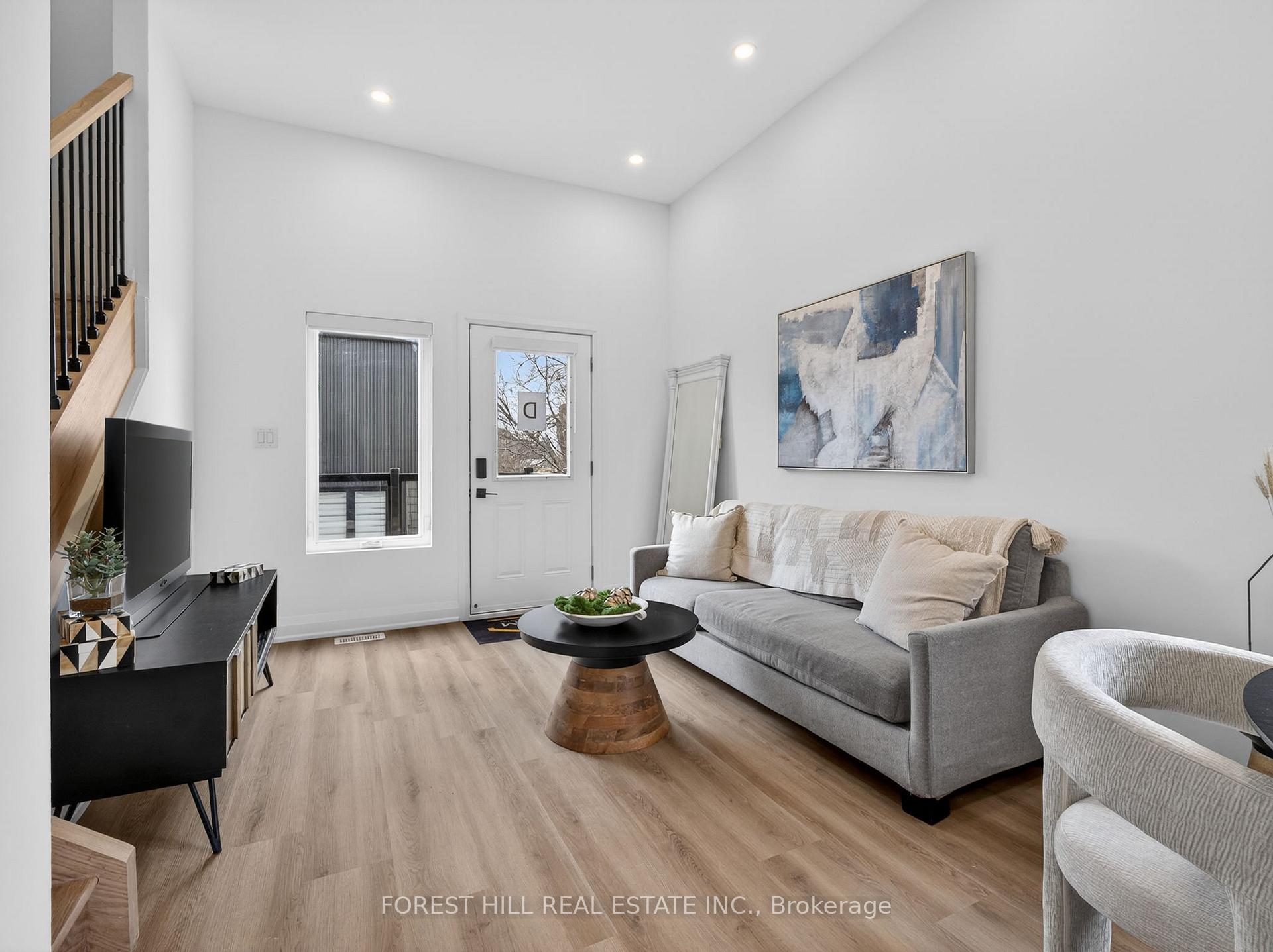 Photo 14 of Unit D, 5 Hopperton Drive, North York, St. Andrew-Windfields — HOMEH