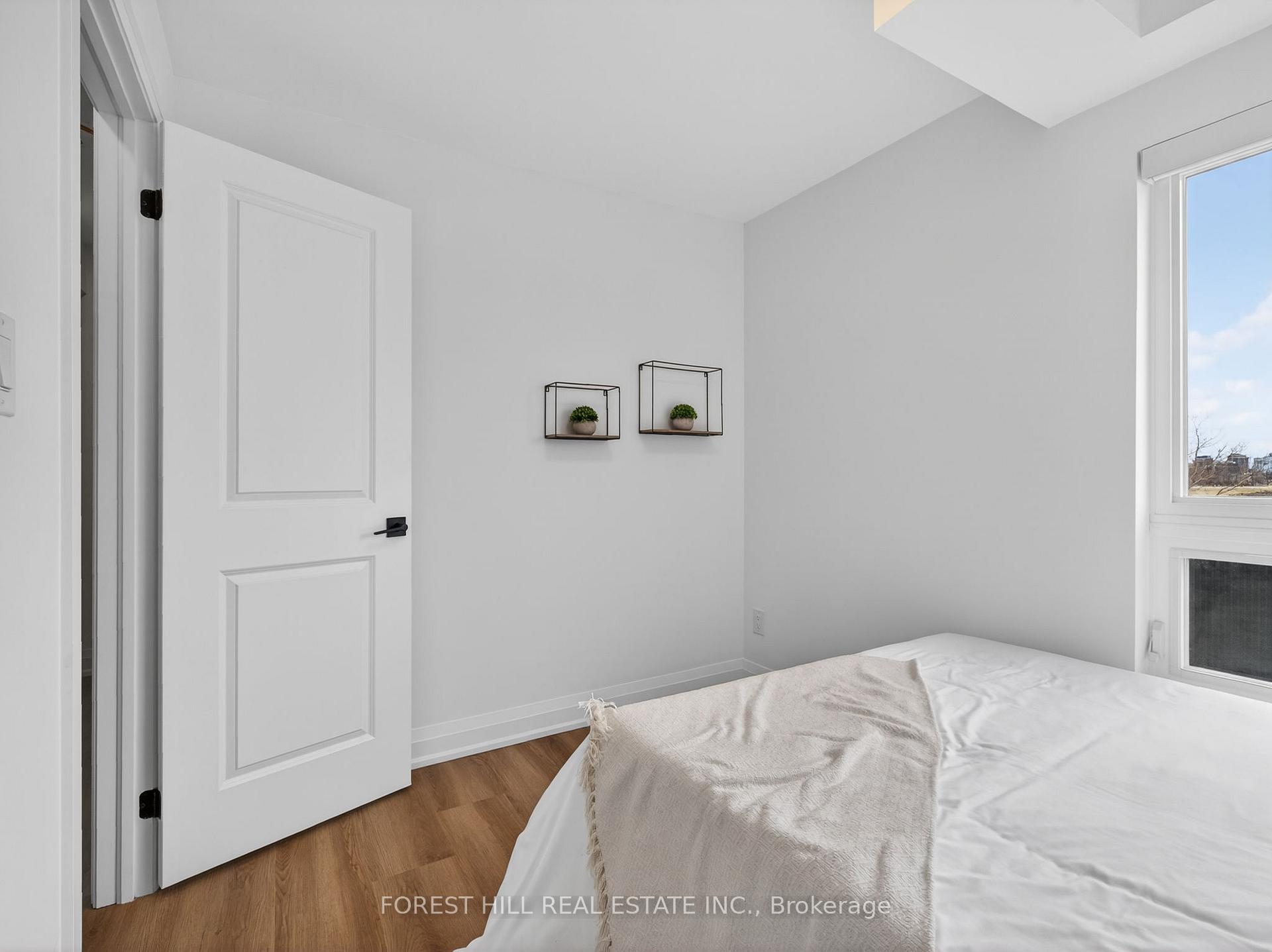 Photo 18 of Unit D, 5 Hopperton Drive, North York, St. Andrew-Windfields — HOMEH