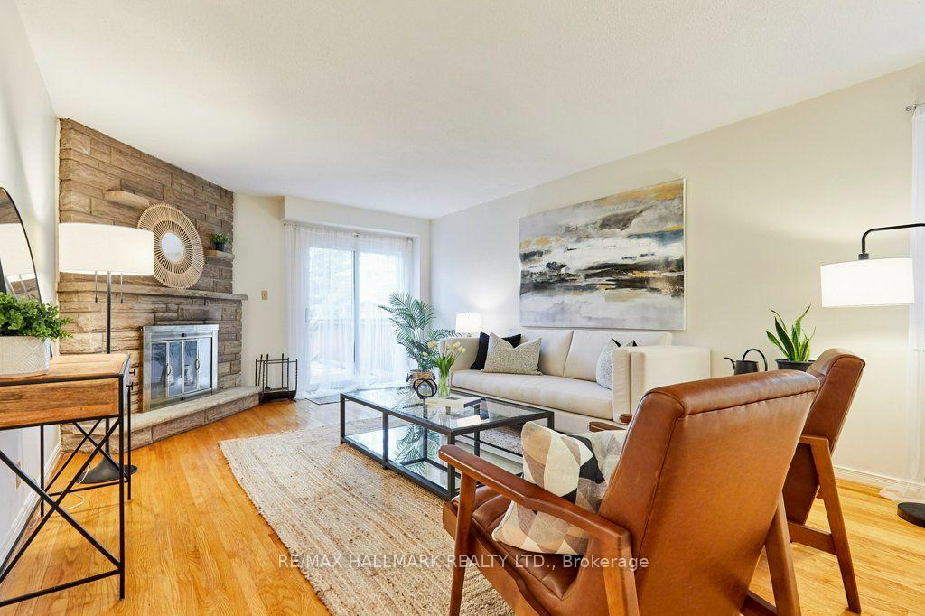 Photo 9 of 20 Pine Avenue, Toronto, The Beaches — HOMEH
