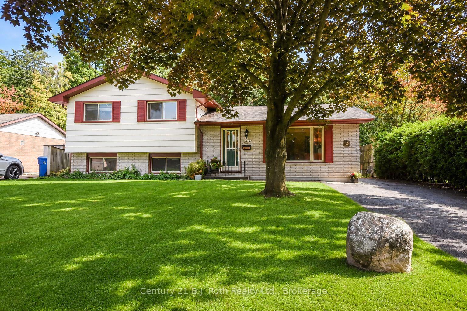 Photo 1 of 299 Bay Street, Orillia — HOMEH
