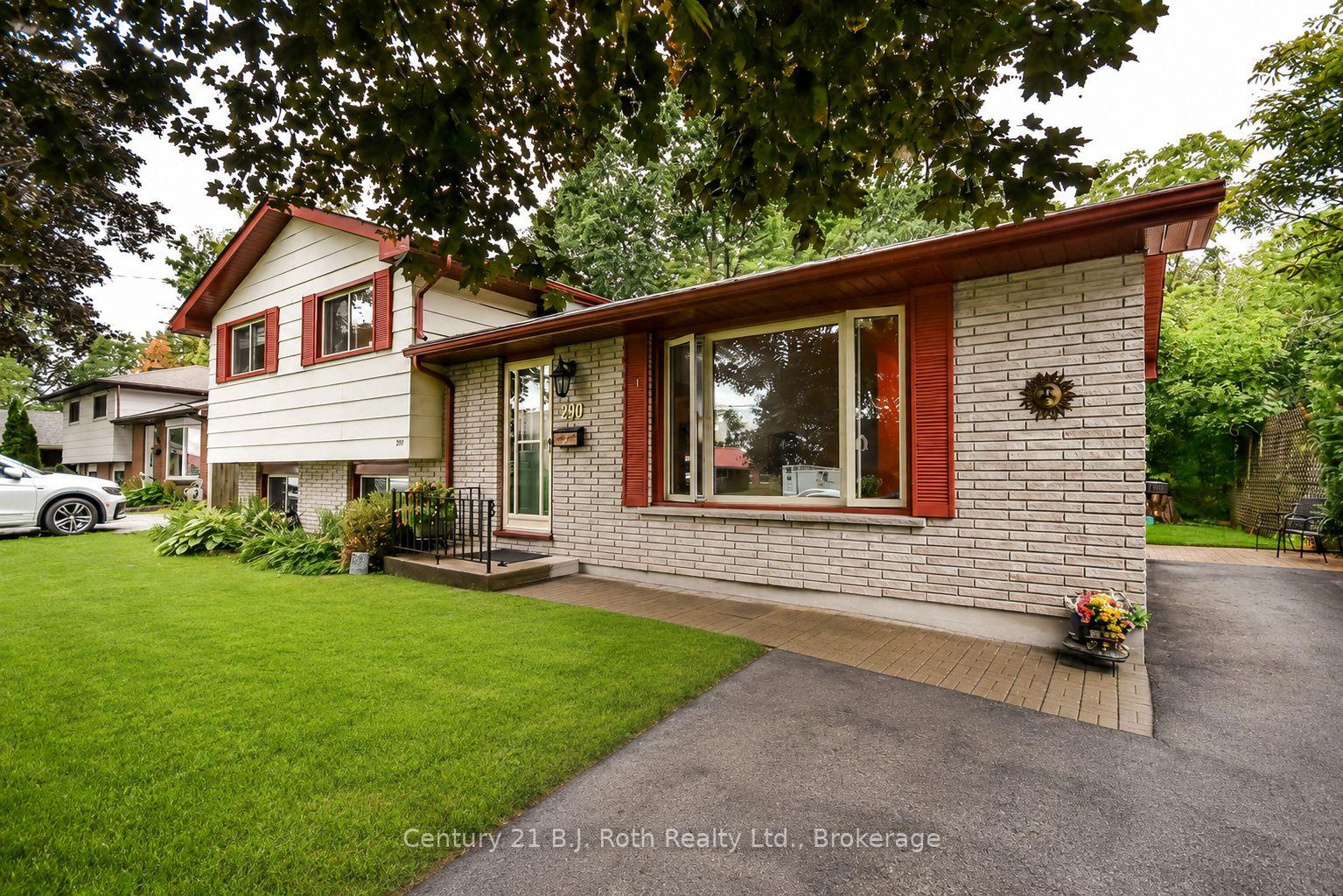 Photo 2 of 299 Bay Street, Orillia — HOMEH