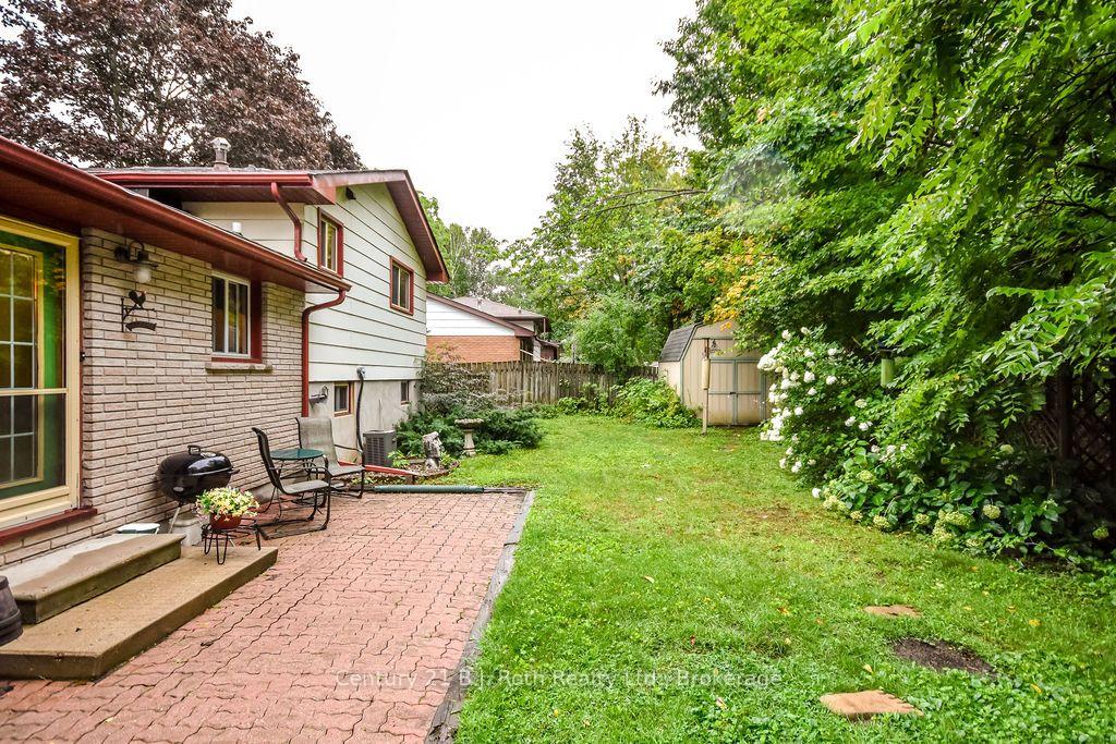 Photo 13 of 299 Bay Street, Orillia — HOMEH